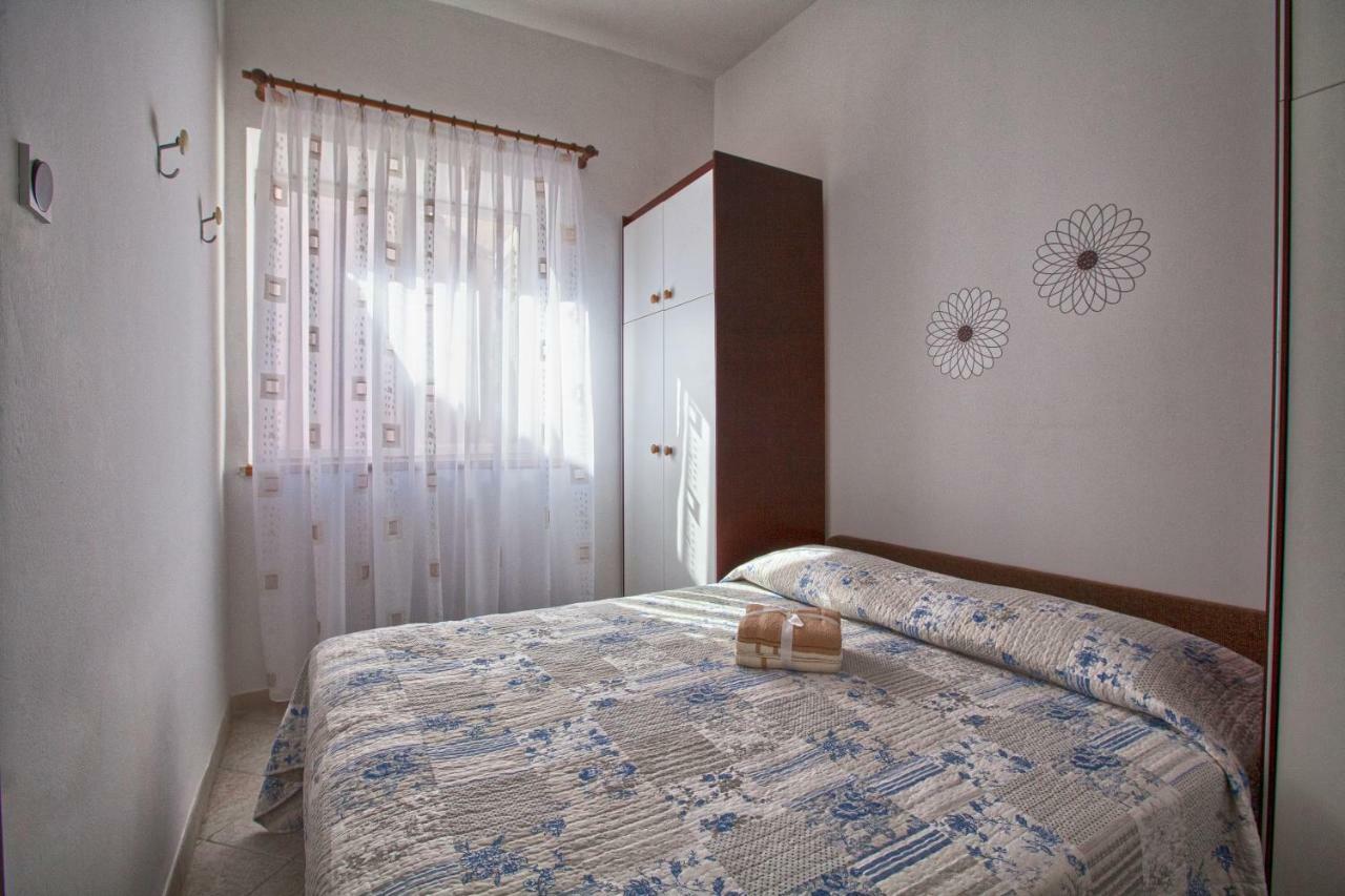 Apartment Rosy Pula Extérieur photo