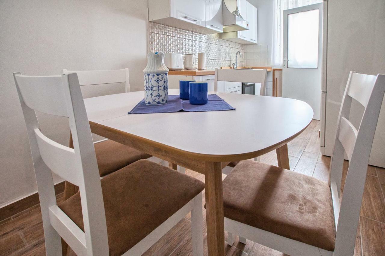 Apartment Rosy Pula Extérieur photo