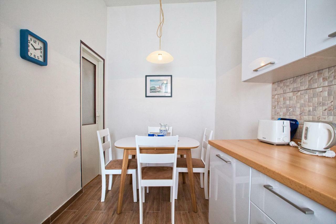 Apartment Rosy Pula Extérieur photo
